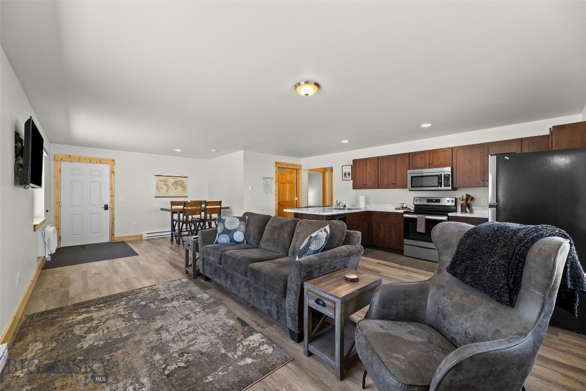 307 Spring Street Property Photo 6