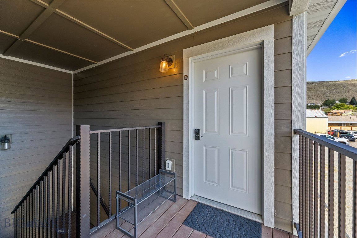307 Spring Street Property Photo 13