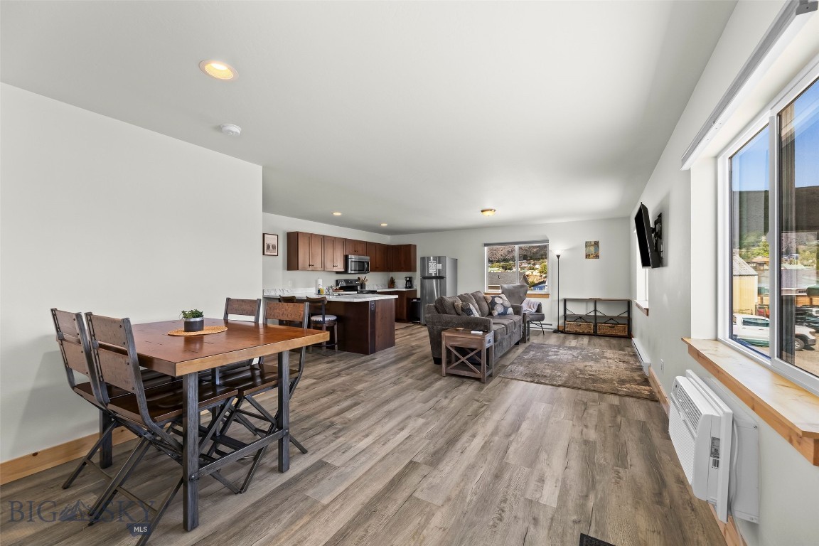 307 Spring Street Property Photo 14