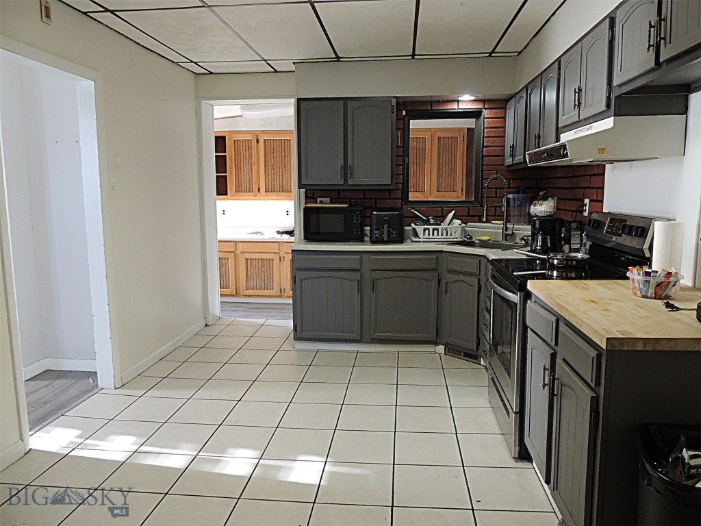 2 Cherry Street Property Photo 5