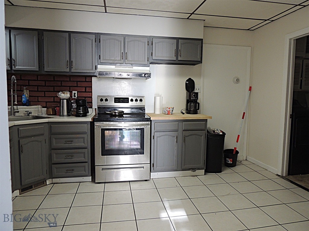 2 Cherry Street Property Photo 7