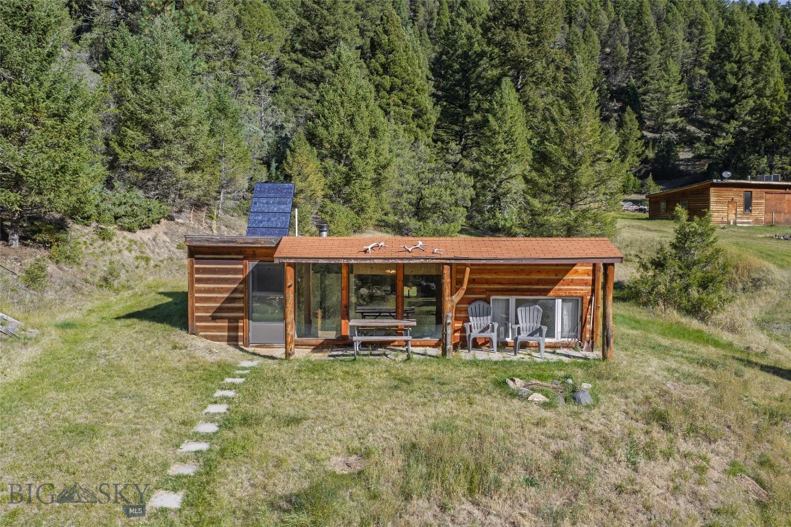601 Whites Gulch Road Property Photo 2