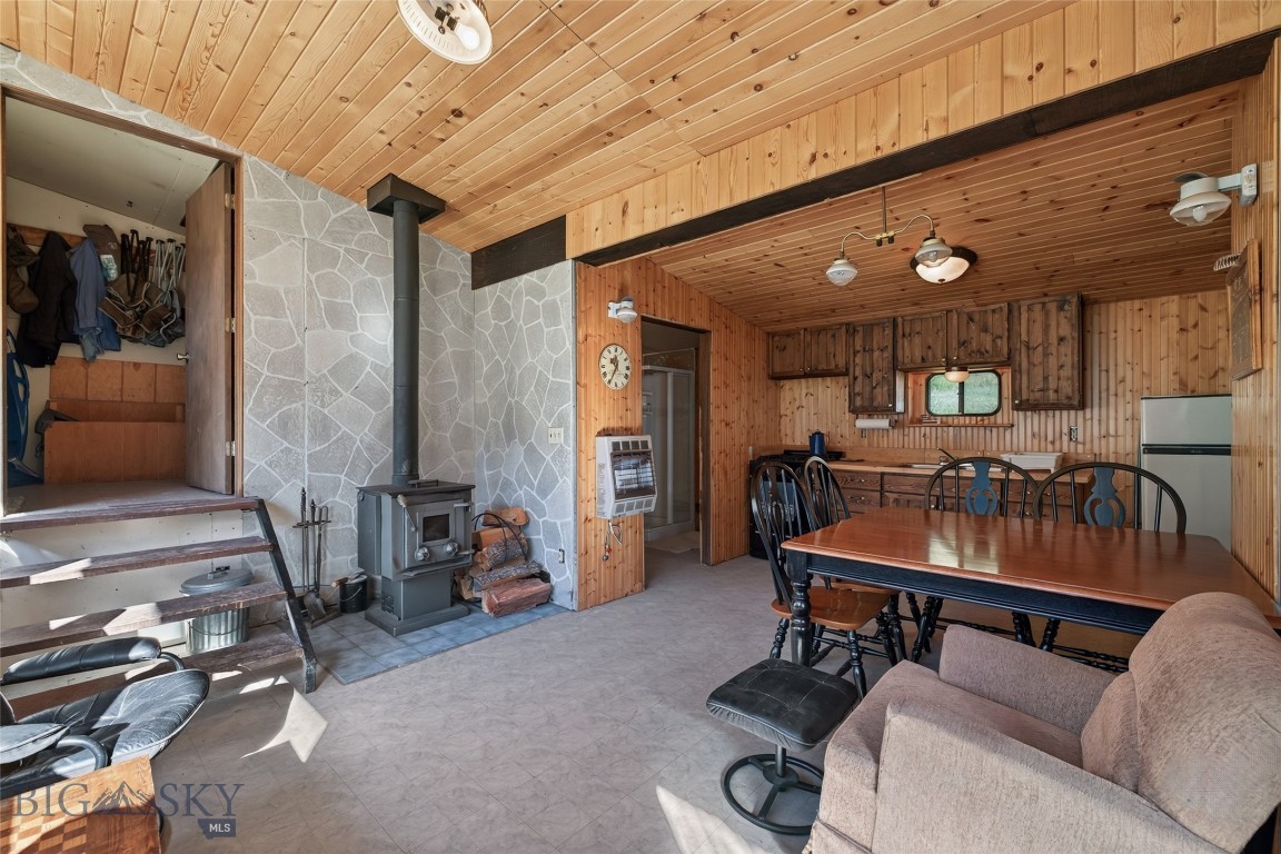 601 Whites Gulch Road Property Photo 7