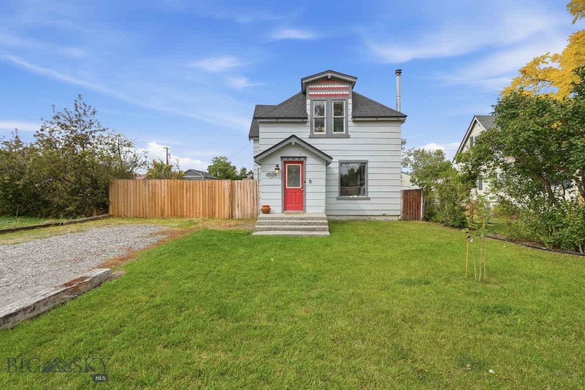 105 N Davis Street Property Photo 1