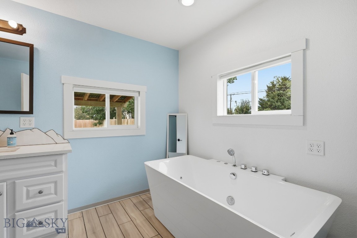 105 N Davis Street Property Photo 18
