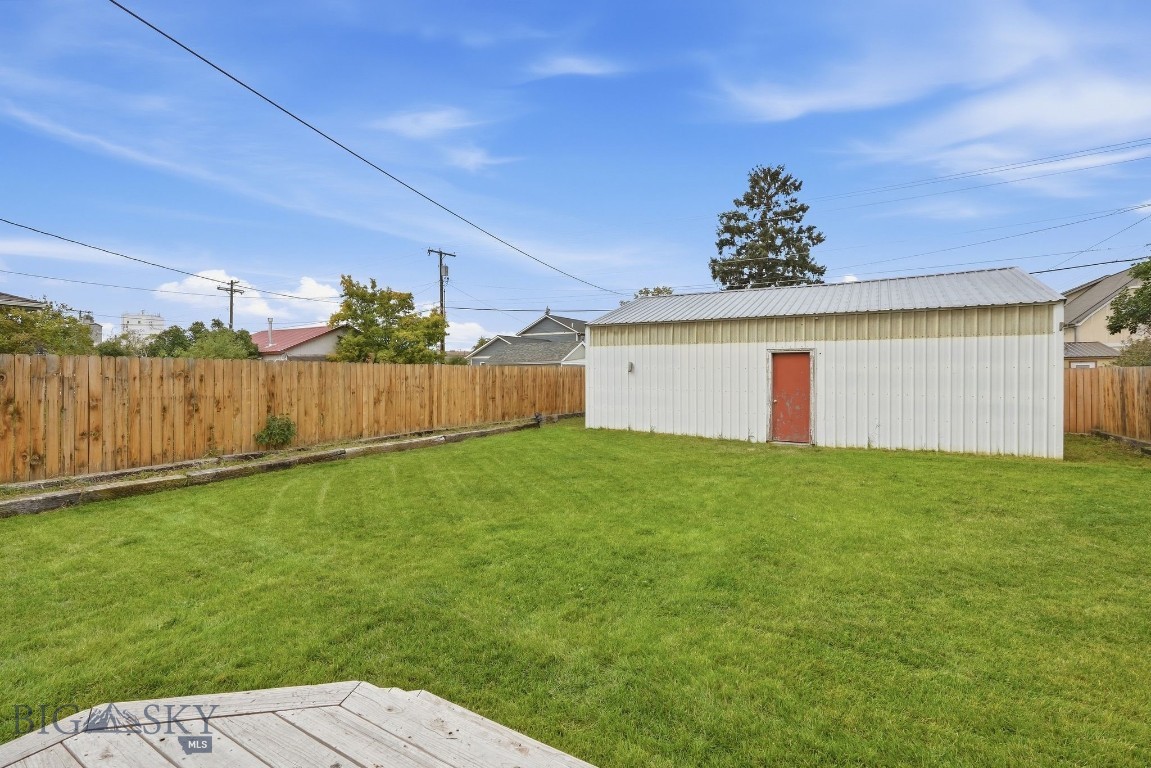 105 N Davis Street Property Photo 37