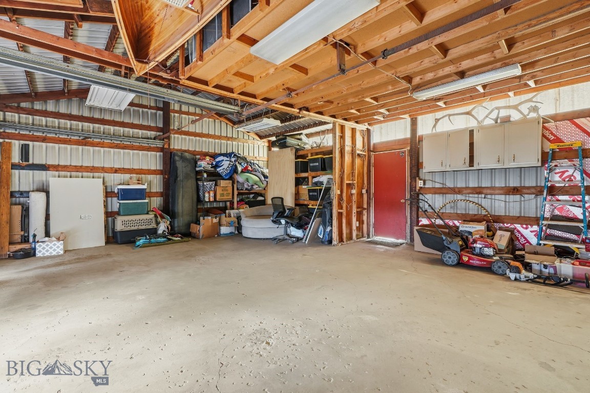 105 N Davis Street Property Photo 42