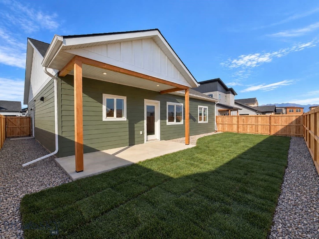824 Accolade Loop Property Photo 2
