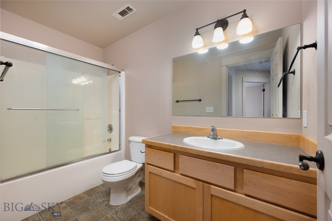 760 Rogers Way C Property Photo 15