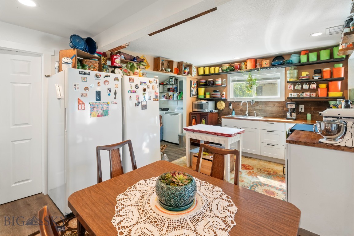 1720 Thomas Avenue Property Photo 7