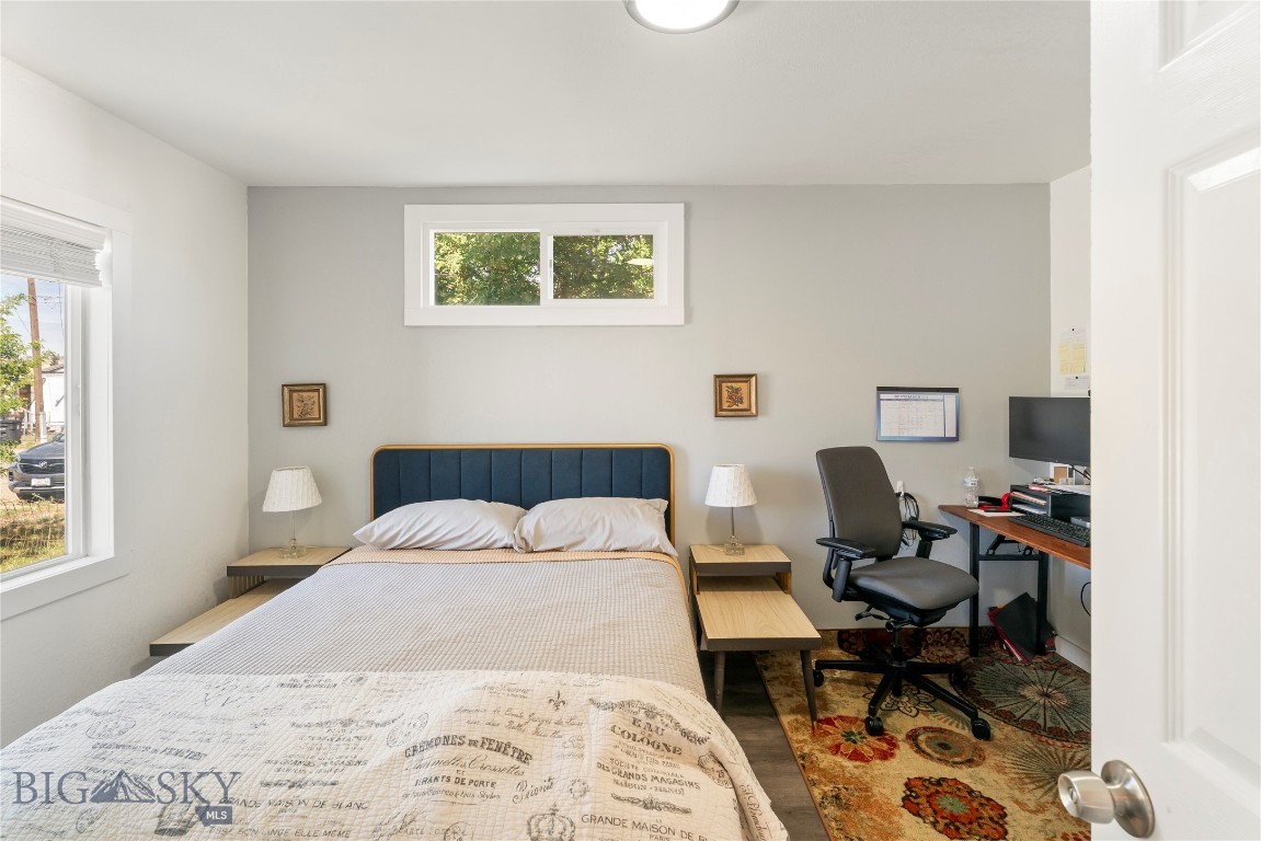1720 Thomas Avenue Property Photo 12