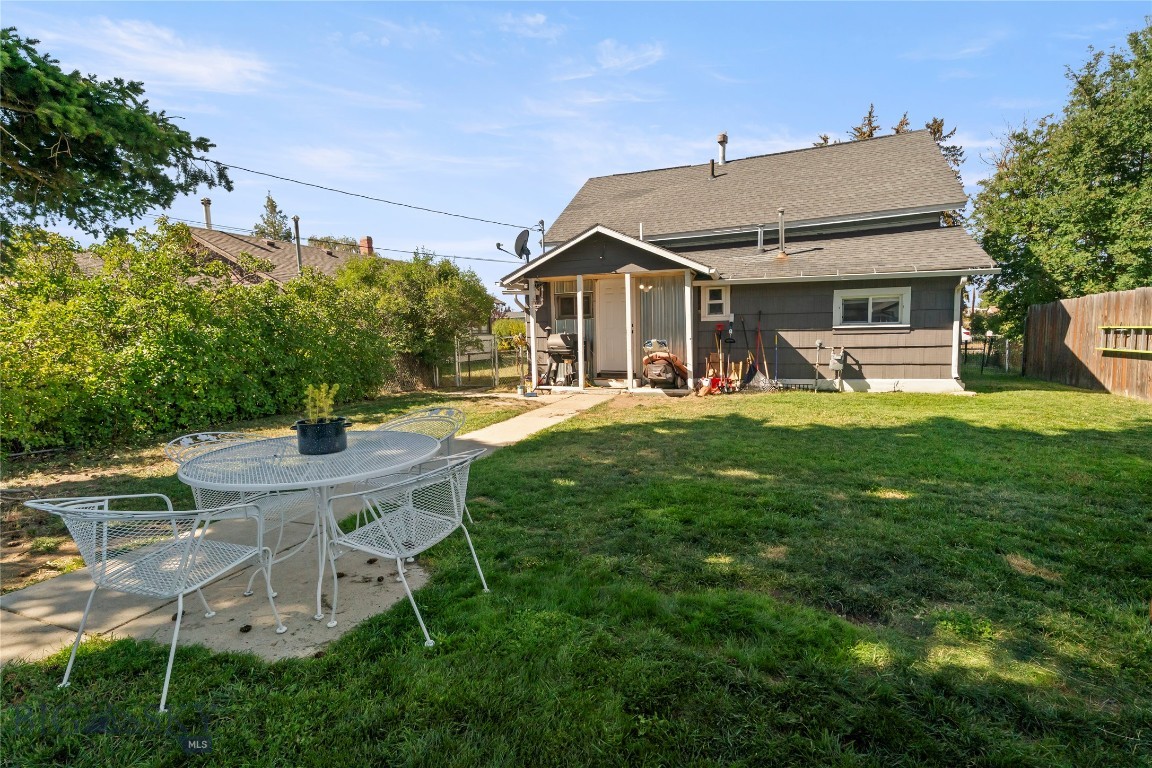 1720 Thomas Avenue Property Photo 20