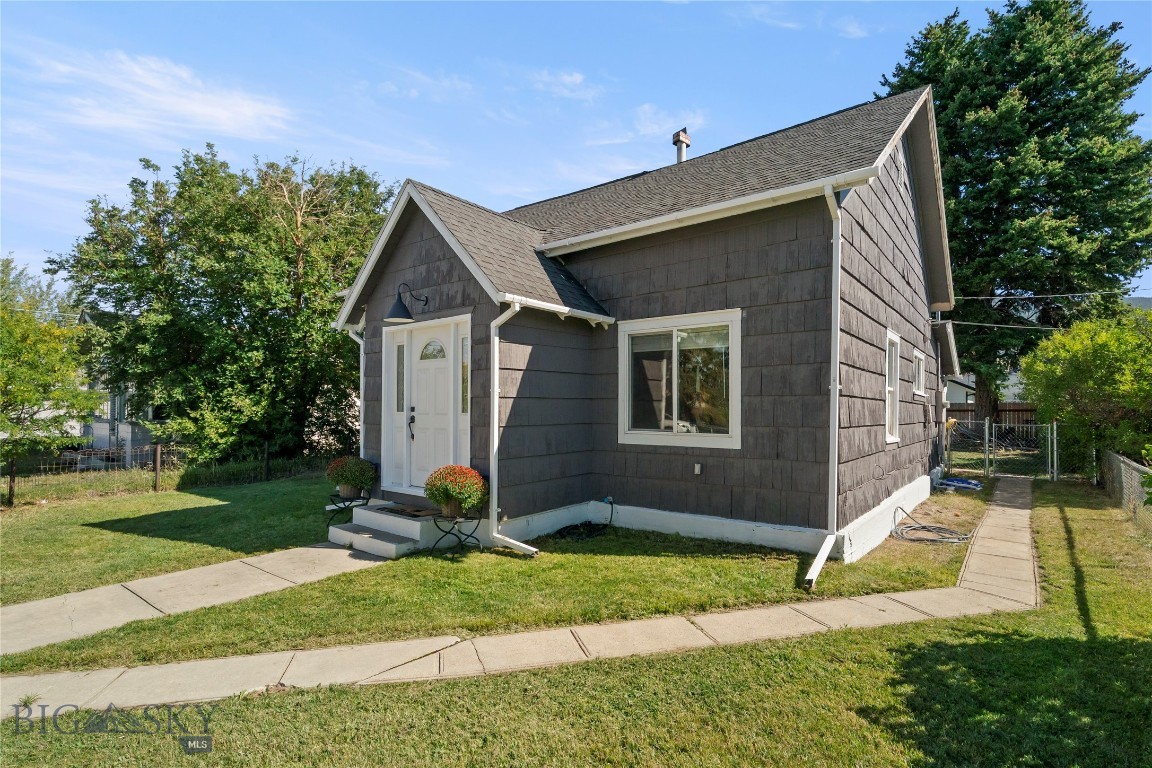 1720 Thomas Avenue Property Photo 26