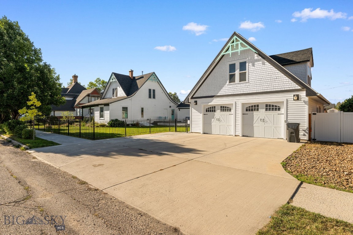 18 E Reeder Street Property Photo 1