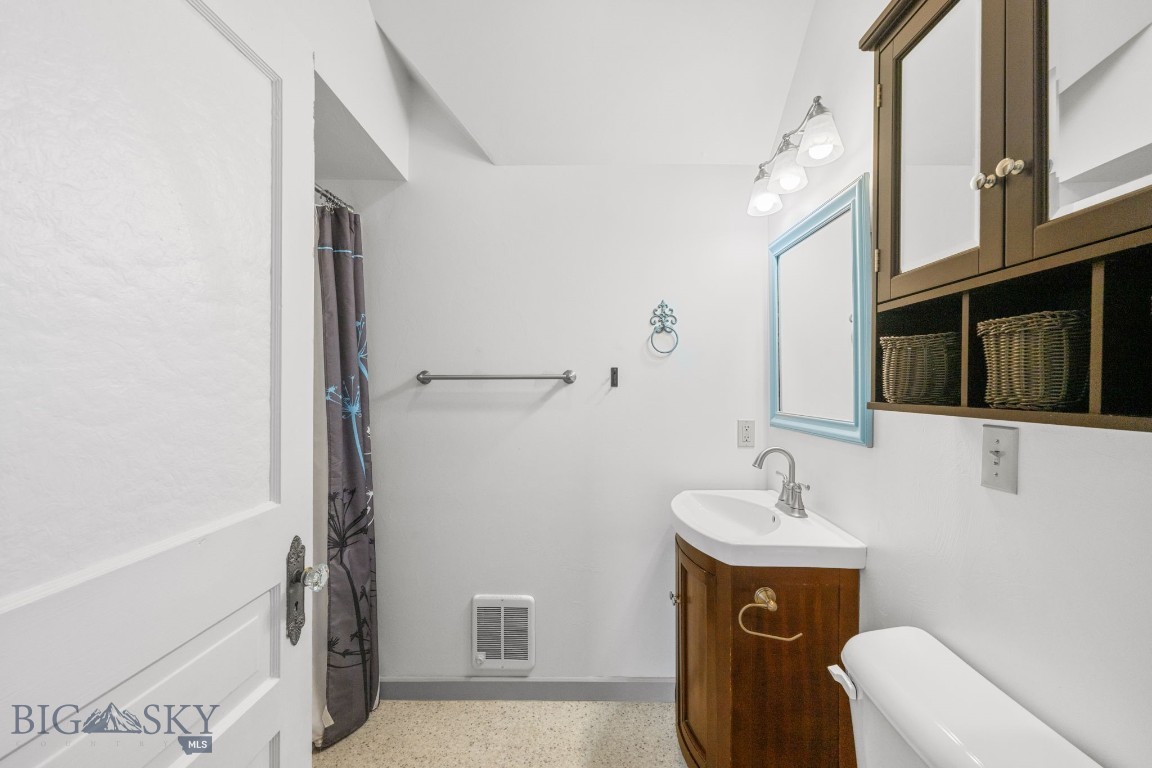 18 E Reeder Street Property Photo 28