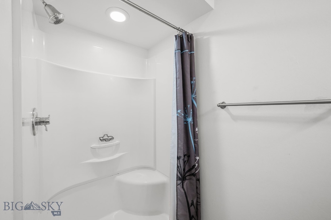 18 E Reeder Street Property Photo 30