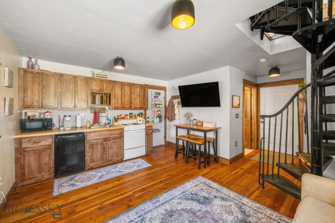 18 E Reeder Street Property Photo 56