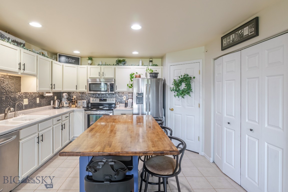 91 N Shore Drive 5 Property Photo 6