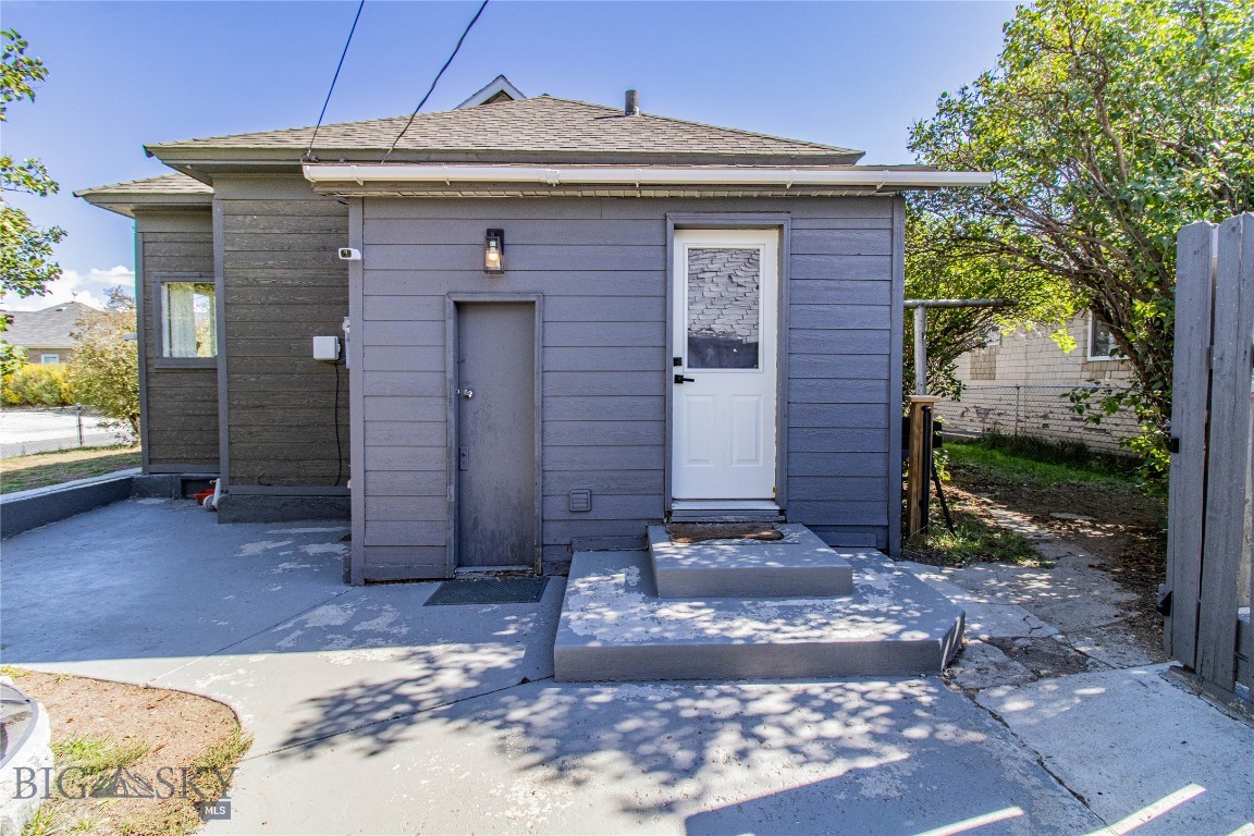1926 George Street Property Photo 53