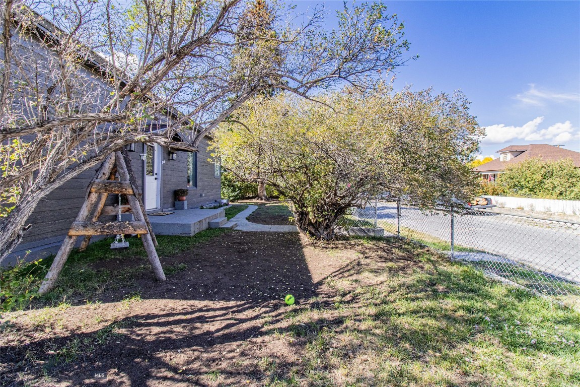 1926 George Street Property Photo 62