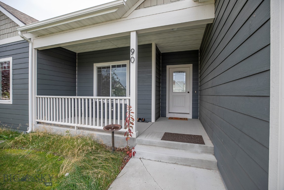 90 Ridgeline Lane Property Photo 4