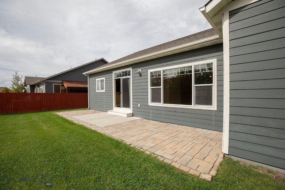 90 Ridgeline Lane Property Photo 6