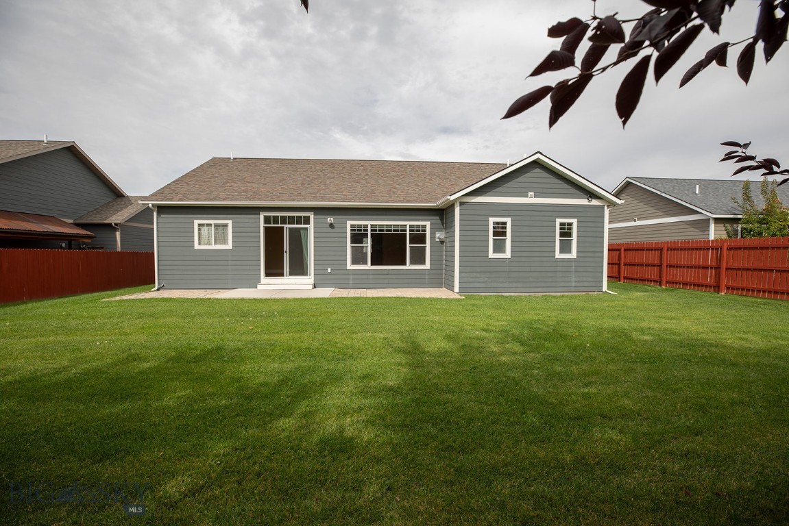 90 Ridgeline Lane Property Photo 8