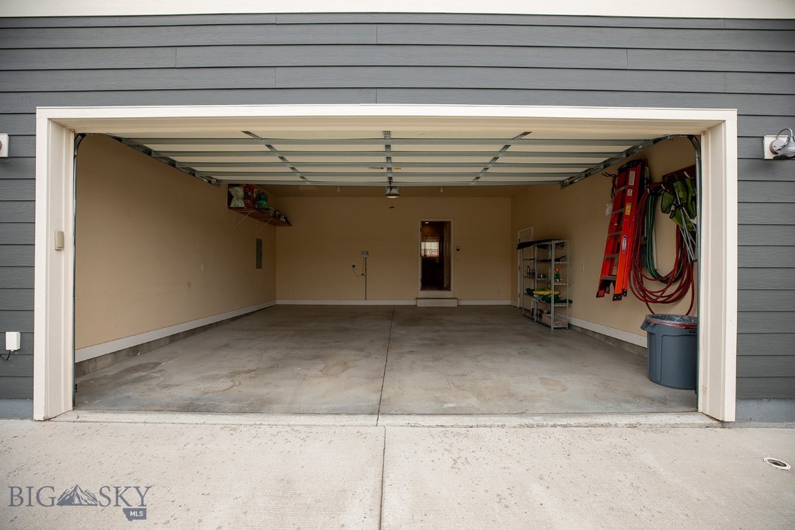 90 Ridgeline Lane Property Photo 11