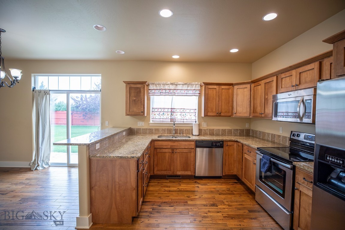 90 Ridgeline Lane Property Photo 23