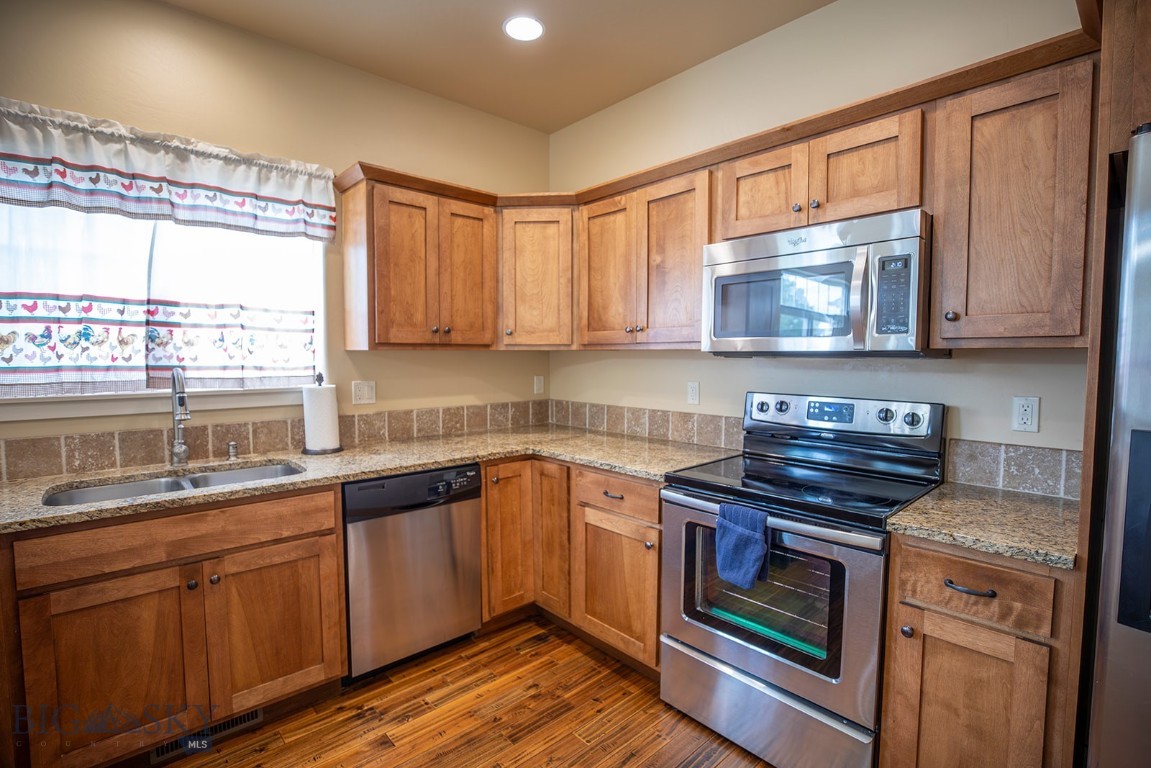 90 Ridgeline Lane Property Photo 24