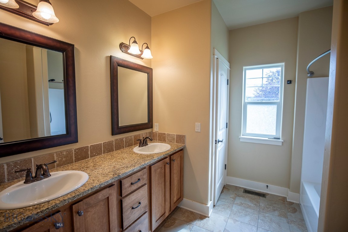 90 Ridgeline Lane Property Photo 39