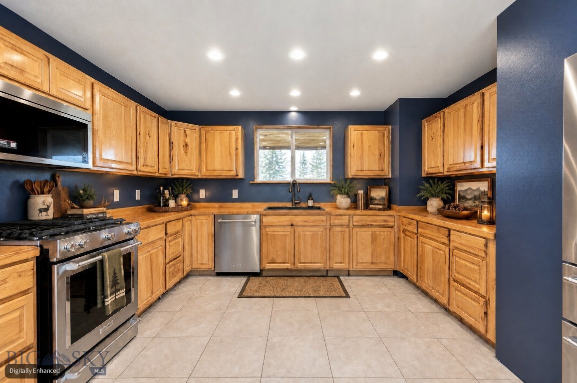 12192 Old Coach Road Property Photo 4