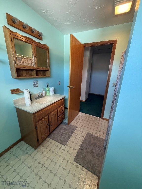 933 Zarelda Property Photo 10