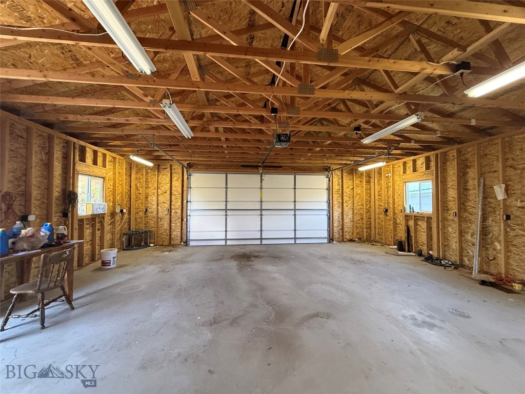 933 Zarelda Property Photo 14