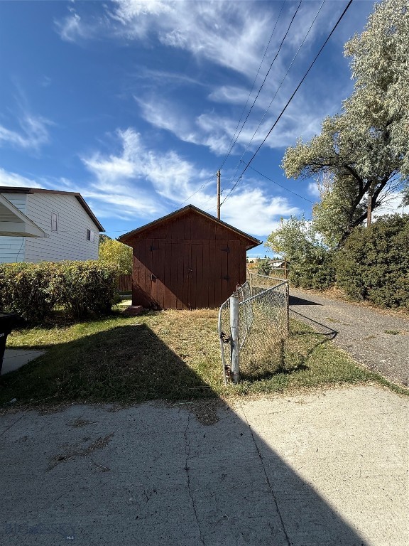 933 Zarelda Property Photo 16