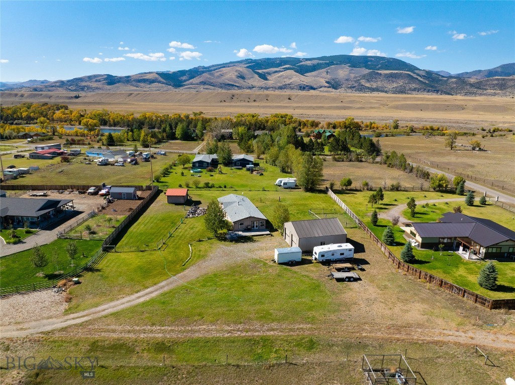 3 Wigwam Court Property Photo 1
