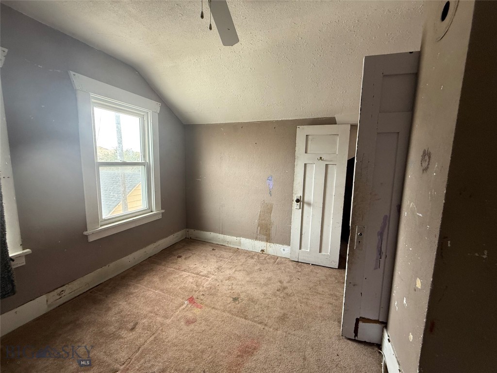 415 Ash Street Property Photo 19