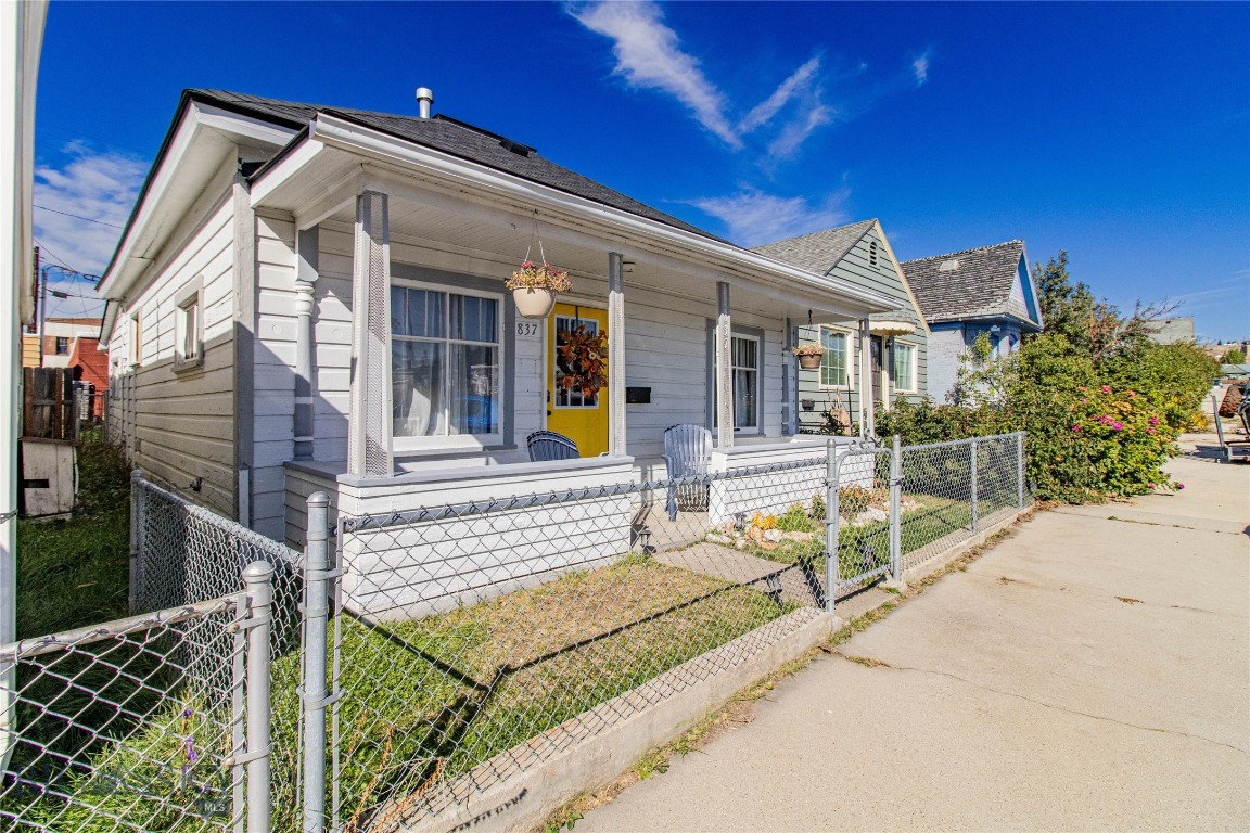 837 Placer Street Property Photo 3