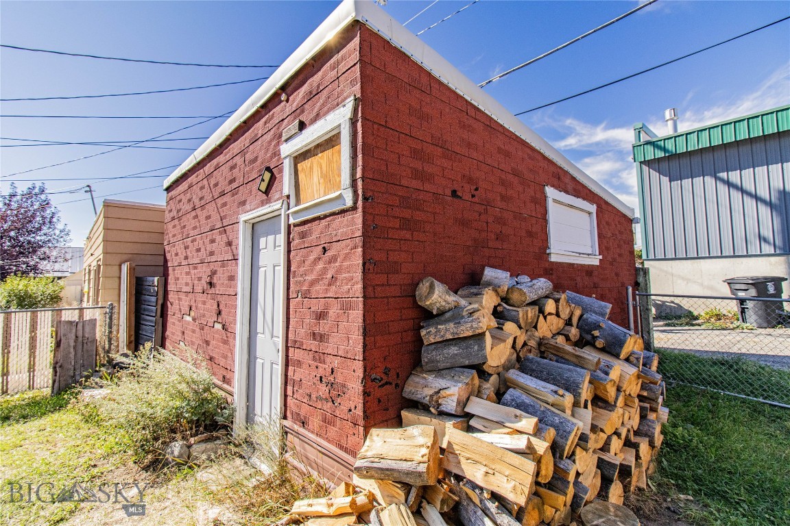 837 Placer Street Property Photo 43