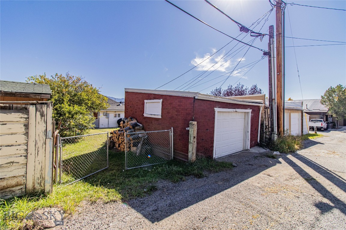 837 Placer Street Property Photo 44
