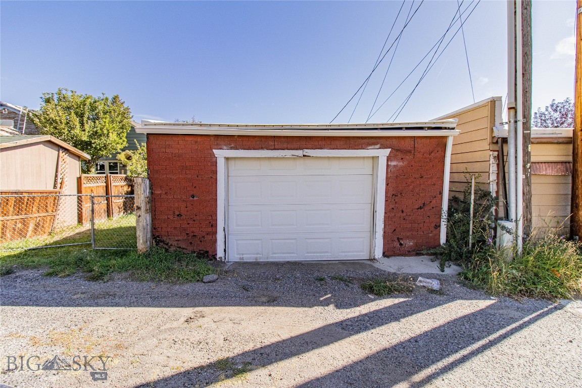 837 Placer Street Property Photo 45