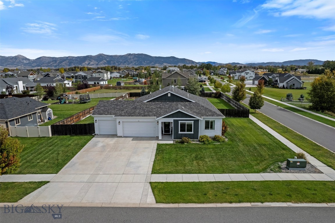 98 Caitlin Road Property Photo 1