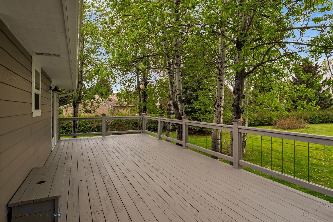 313 Cirque Drive Property Photo 28