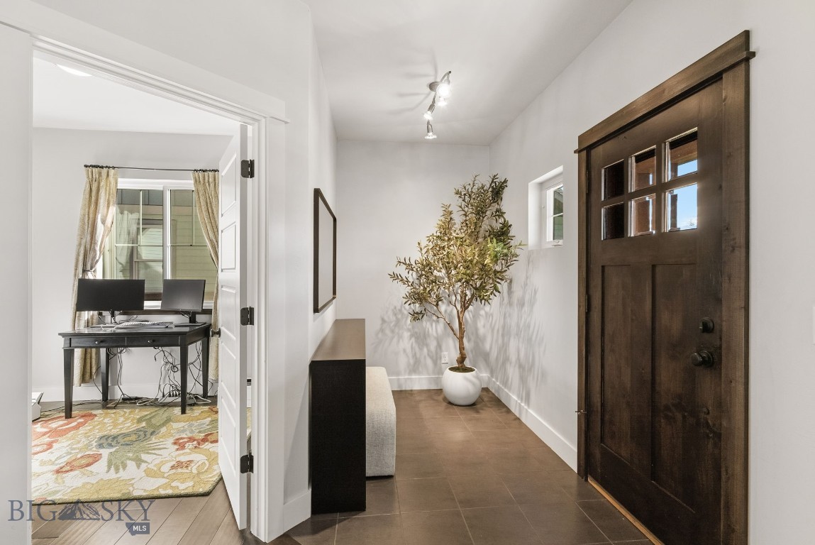 4895 Vine Street Property Photo 5
