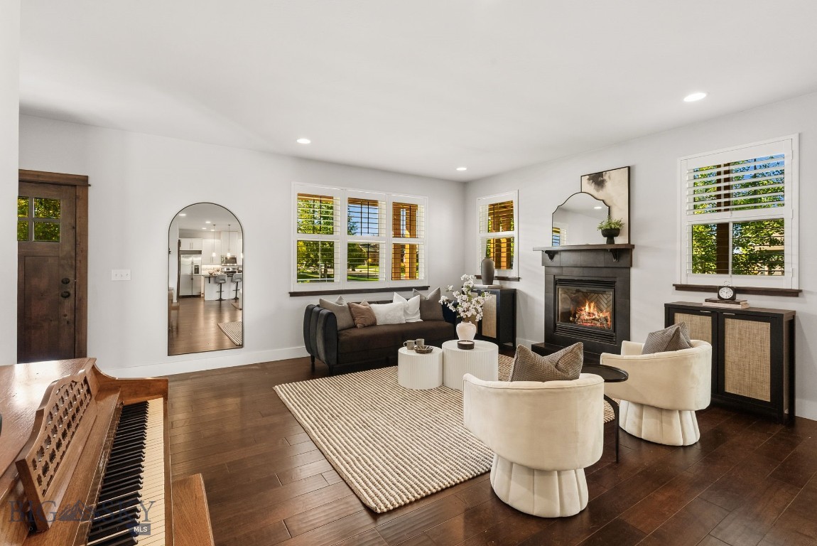 4895 Vine Street Property Photo 9