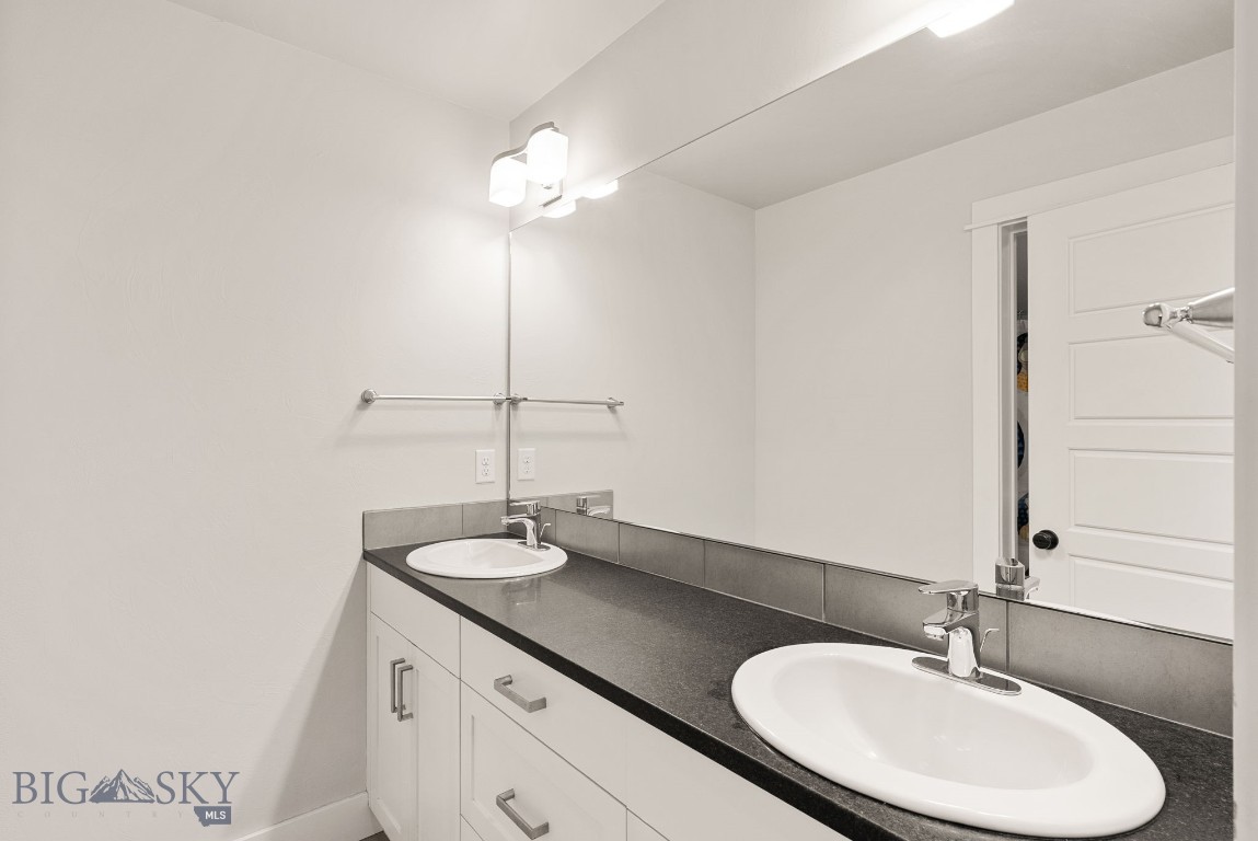 4895 Vine Street Property Photo 64