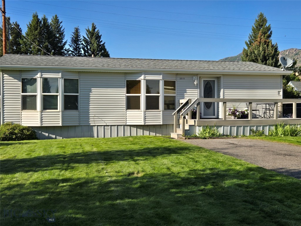2511 Walnut Street Property Photo 1