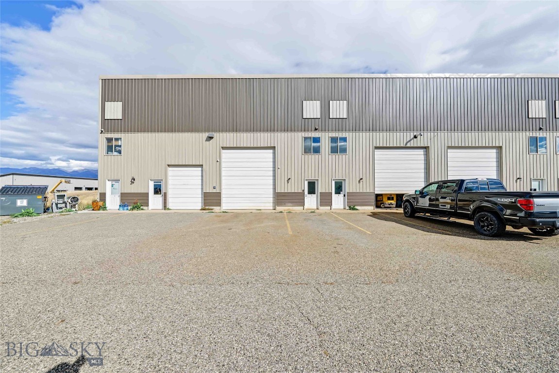 211 Jetway Drive G Property Photo 1