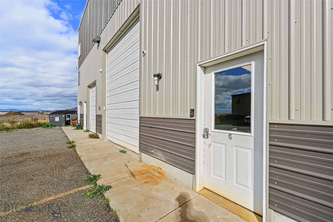 211 Jetway Drive G Property Photo 2