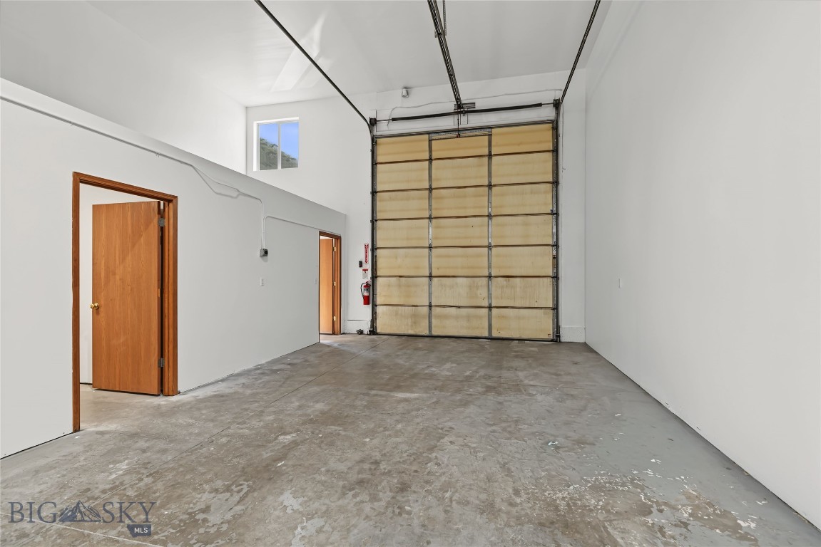 211 Jetway Drive G Property Photo 5